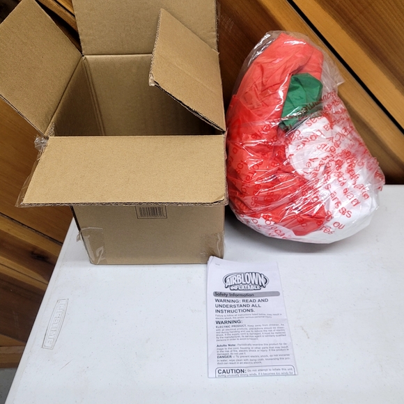 NEW IN BOX! Large 4.9' Inflatable Gnome Christmas Yard Decoration - Picture 2 of 5